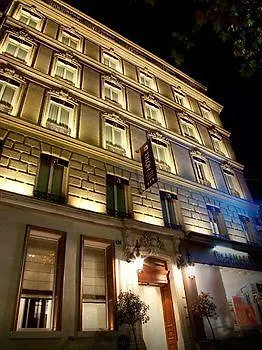 Marceau Champs-elysees Hotel 3*