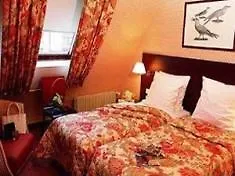 Marceau Champs-elysees Hotel