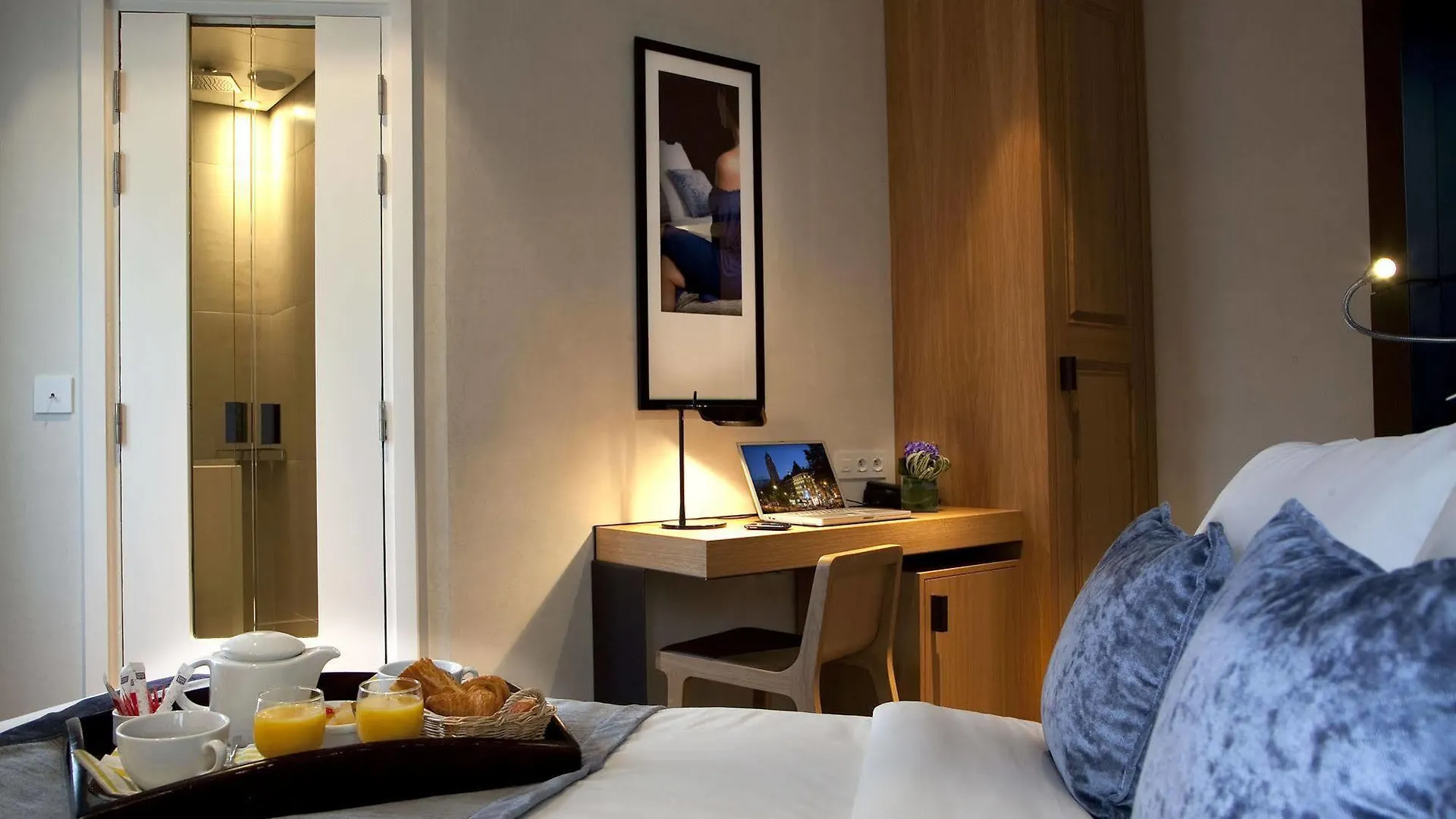 Marceau Champs-elysees Hotel 3*