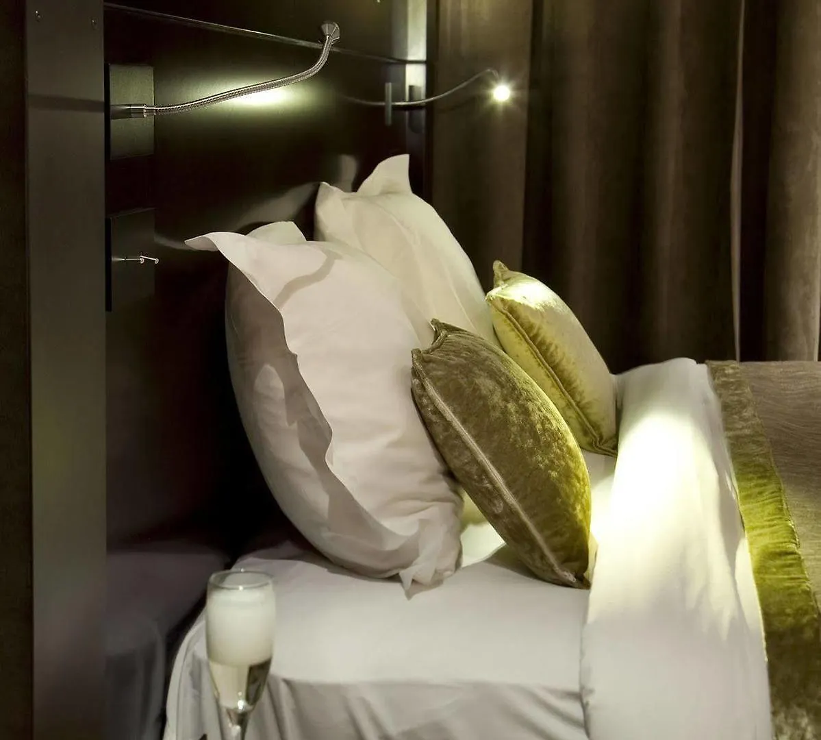 Marceau Champs-elysees Hotel 3*